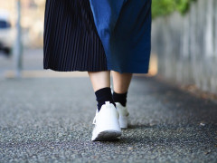 【画像あり】エアフォース1履いてる女、足エ〇いよな♡♡♡♡