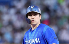 佐野恵太(De).256 5本 OPS.685
