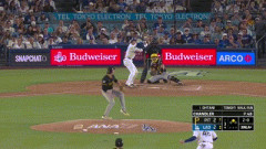 大谷翔平、第二打席で二試合ぶりの安打となるセンター前ヒット！！！！！！！！！！