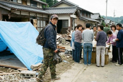 「迷彩服の人が徘徊」被災地でニセ自衛官の目撃情報…元幹部が語る「偽物」の見分け方！