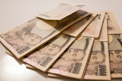 50万円あれば二輪免許取ってバイク買えるぞ