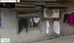【画像】ストリートビュー、女性下着を写してしまう
