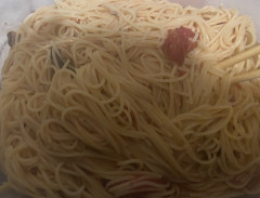 【画像】デブ俺　パスタ800g食べるwwwww