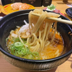 【謎】回転寿司屋でラーメンあるじゃん？あれ美味いの？