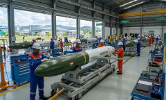 インドネシア、中国と防衛協力拡大「ミサイルや弾薬工場を共同建設」へ！
