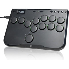 今の格ゲーシーンってみんないろんなデバイスでやってるんだね