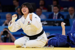 韓国人「日本国籍を放棄して太極マークを胸につけた女子柔道のエースに賞賛の声！」日本国籍を捨てて韓国代表として戦い続けるストーリーとは？