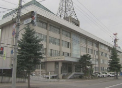 【悲報】旭川市の17歳少年と16歳少女が深夜の交番に爆竹投げ込み逮捕される。「警察官と鬼ごっこしたかった」と供述