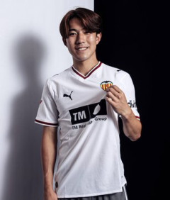 【速報】佐藤龍之介さん、バレンシアでいきなりスタメンキターｗｗｗｗｗｗｗ