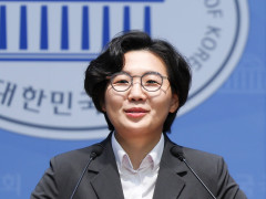 韓国人「36歳キム・ボミ『86世代は去れ』と発言し、党代表出馬でイ・ジェミョン大統領がフォロー」と話題に
