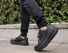 【朗報】Hokaのスニーカー（3万円）買ったけど歩きやすすぎる