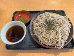 【衝撃】そば屋店員「ざるそばですー」俺「ほぐし水。」店員「はい？」俺「ほぐし水！！！（怒号）」⇒結果････！！