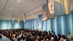 【悲報】フェルメール展、二点しかないフェルメールの絵を求めて客が大集結（観覧料3000円）