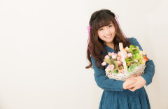義兄嫁に頼まれてイ○ンに連れてったら友達がいて「姫元気？姫にお土産ね～」とノベルティ包んでくれた。何が気に入らないのか義兄嫁「あたし、姫って呼ばれた事ないんですけど」と