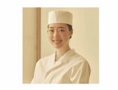 【驚愕】超難関大学卒→寿司屋の女さんが現れる・・・