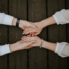 付き合ったこともないくせに彼女いらないとか言ってる友達を救いたい