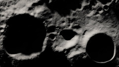 月の日陰なら地球の微生物が最長1週間生き延びる可能性、NASA最新研究