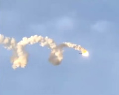 【動画】台湾のロケット打ち上げ失敗、制御不能で山へ向かってしまう。