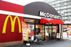 「マックで注文したら秒で呼ばれた！カウンター行ってくる！」 → 店員にとんでもないことを言われて終わる・・・