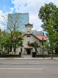 日本3大・ガッカリ観光地「札幌時計台」「通天閣」
