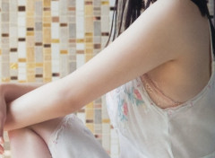 【画像】炎上した綾瀬はるか(41)のユニクロ上裸CMエッッッッッッッ