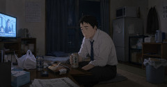 孤独部屋おじさん「さてーと仕事おわったし孤独部屋に帰るか」←職場と暗い部屋を往復するだけの人生