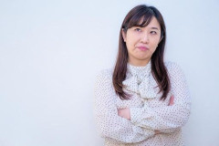 【画像】『踊る2』で青島の汚いコートに文句言ってたパーティー女性、現在の「あの大物タレント」だったｗｗｗｗｗｗ