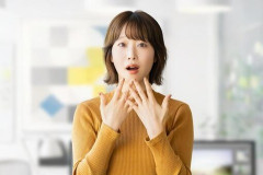 【衝撃】フジ元アナ秋元優里さん（40代会社員ママ）、現在の姿が『激変』しすぎてネット民騒然ｗｗｗｗｗ