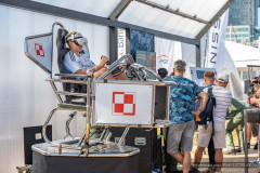 ポーランド陸海軍共同の装備品展示が開催、各種装備・艦艇見学に大勢の人々が詰めかけ！