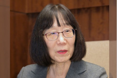 【悲報】赤根智子、ブチギレ「お前らの指名でICCの裁判官になったのに何都合悪くなったら尻尾巻いて逃げてんだ高市コラ！」
