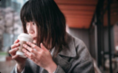 エリート男さん「妻が250円のコンビニコーヒーじゃなくてスタバで450円のを買う。無駄じゃね？」