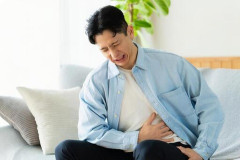 【悲報】冷笑系ワイ(32)、胃がんになる