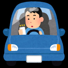 「ながらスマホ」運転、自動検知・警告義務付け　31年から全新型車に