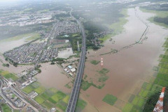 【悲報】千葉豪雨の水没車両、まさかの1万台規模の模様