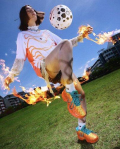 【悲報】NIKE×ONEPIECE、コラボスニーカーがどうかしてると話題に