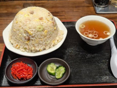【画像】ラーメン屋のチャハーン多すぎると話題にwww