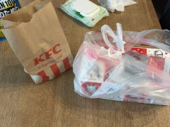 ウマ娘のケンタッキーコラボのやつ買ったで