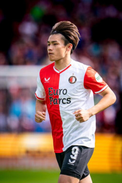 【朗報】フェイエ上田綺世２戦連発！！オランダでは敵なしｗｗｗｗｗｗｗｗ