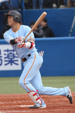 坂本勇人(31).312 40本 94打点 OPS.971