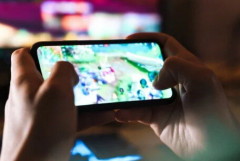 NSもPSもPCも高くなりすぎてスマホで遊べば良くね？という風潮が徐々に広がりつつある件