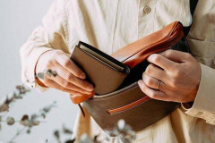 【悲報】財布、どうやって決めればいいか分からない