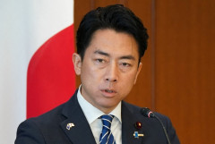 小泉進次郎防衛相「護衛艦や兵器輸出が平和につながる」   →　「逆だろ！」と批判殺到…
