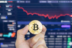 税務署「お前のパッパの遺産の仮想通貨が16億円分あるで！相続するか･････？」⇒！！