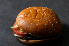 【仰天】じじい「吉野家は250円、マックは80円で食えた」嘘をつくなと炎上してしまうｗｗｗｗｗ