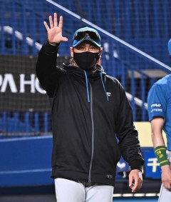 日本ハム・新庄監督　1軍ベンチ枠拡大提案　他球団の例も挙げ「2人」増希望…　熱中症、不慮のケガを考慮「やりくり大変」