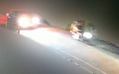 バイクに乗っていた17歳の男子高校生が死亡…発見直前には防犯カメラに車に追いかけられてる映像が