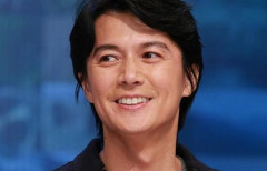 【画像】福山雅治さん57歳、筋肉でバッキバキの身体を見せつけてファン騒然！　お前らの想像の200倍以上ガチムチな肉体美ｗｗｗｗｗ