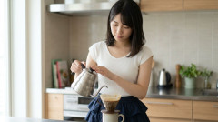【画像】カフェインの真の姿がこれ‥‥そりゃ目覚めるわ