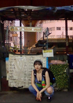 【画像】あいみょん(29)、急に乳のデカさをアピールし始めるwwwwwww