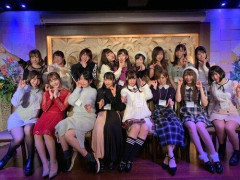 【画像あり】セクシー女優の新年会が天国でワロタｗｗｗｗｗｗｗｗ
